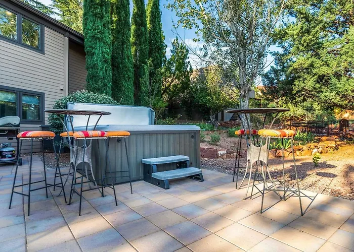 Holiday home Outdoor Entertaining Space: Mtn-view *