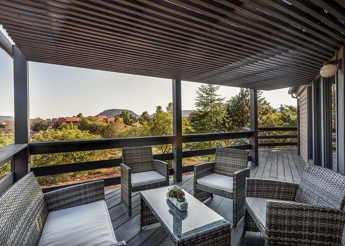 Holiday home Outdoor Entertaining Space: Mtn-view *